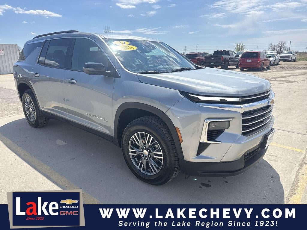 2024 Chevrolet Traverse LT in Sterling Gray Metallic — front three-quarter view