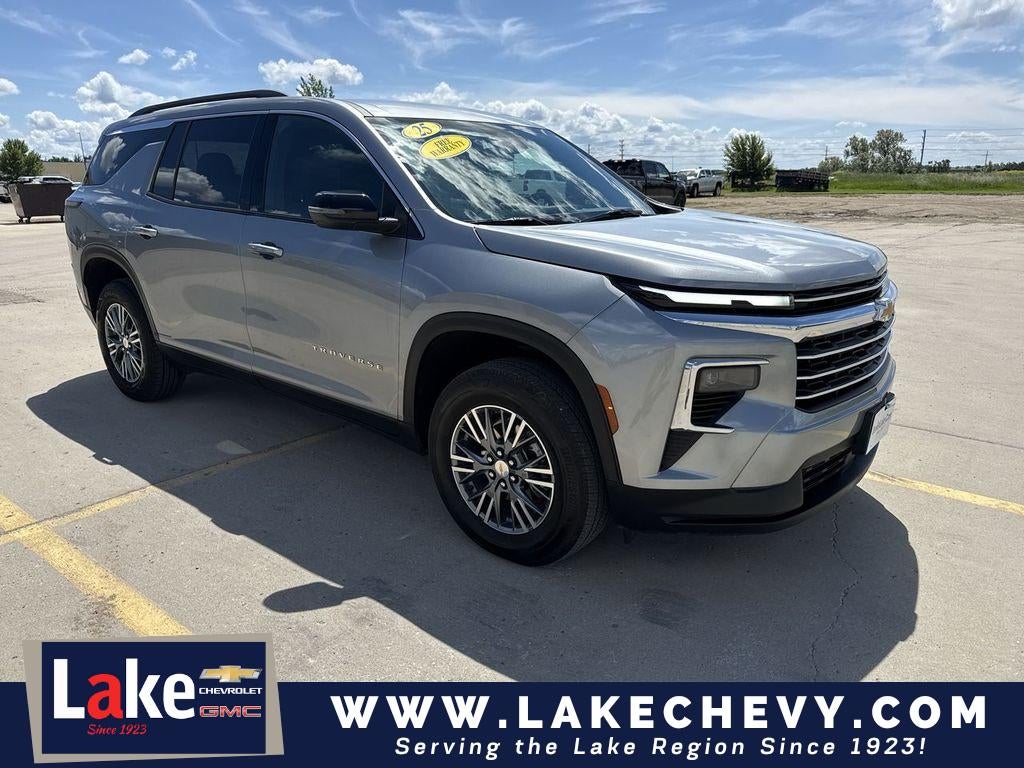 2025 Chevrolet Traverse LT in Sterling Gray Metallic — front three-quarter view
