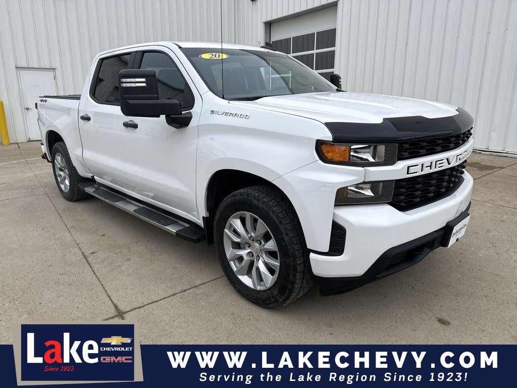 2020 Chevrolet Silverado 1500 Custom in Summit White — front three-quarter view