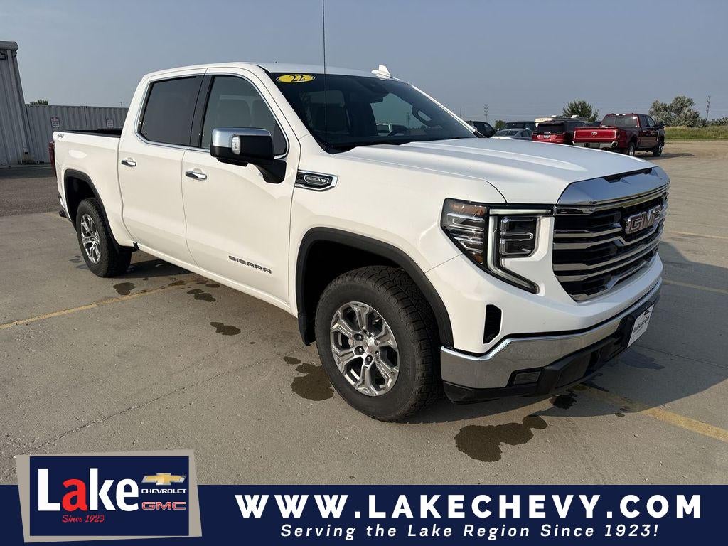 2022 GMC Sierra 1500 SLT in Summit White — front three-quarter view